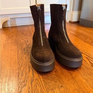 NWOT Steve Madden Dark Brown Ankle Booties